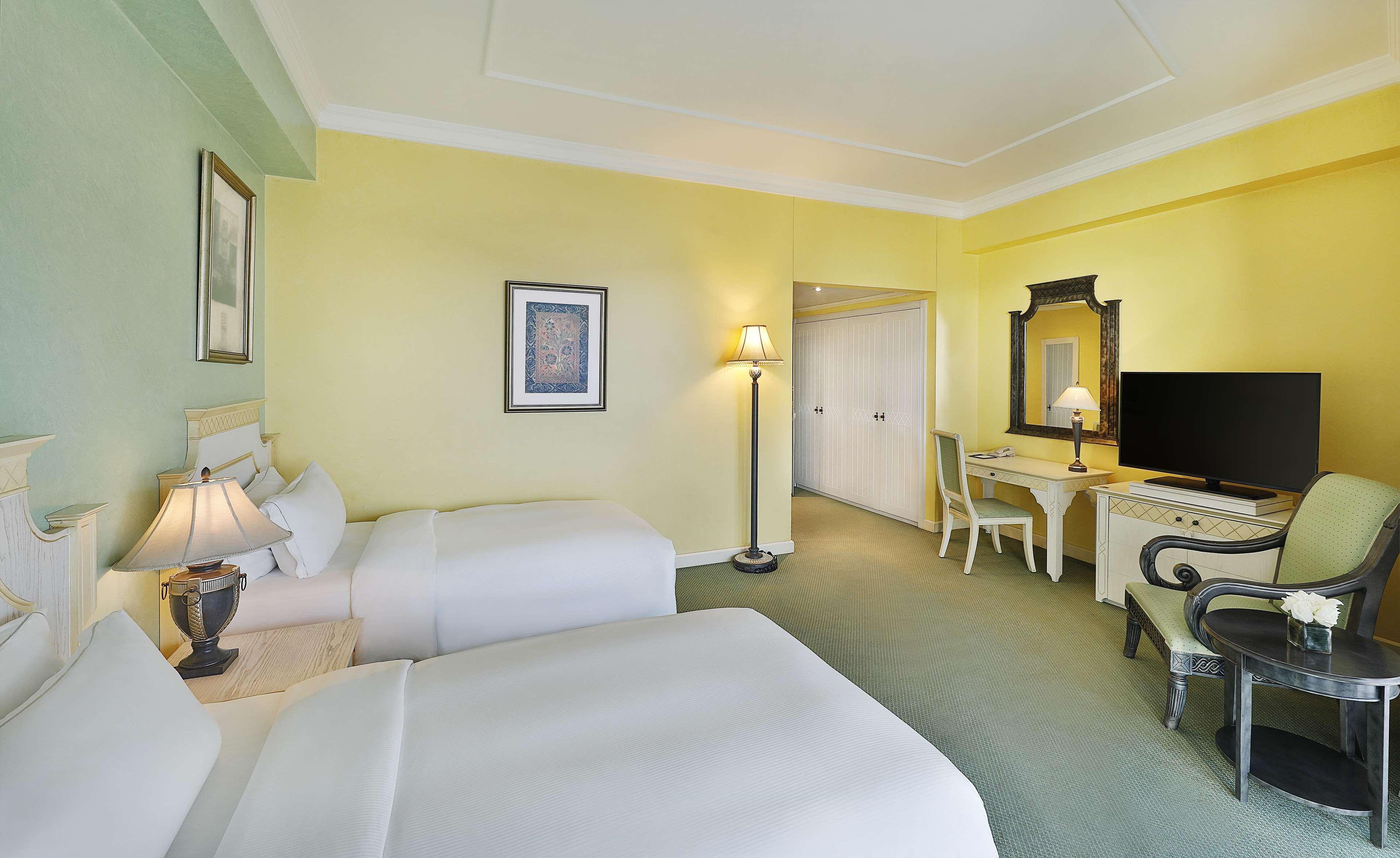 Hotel Al Habtoor Grand Bejrut Zewnętrze zdjęcie