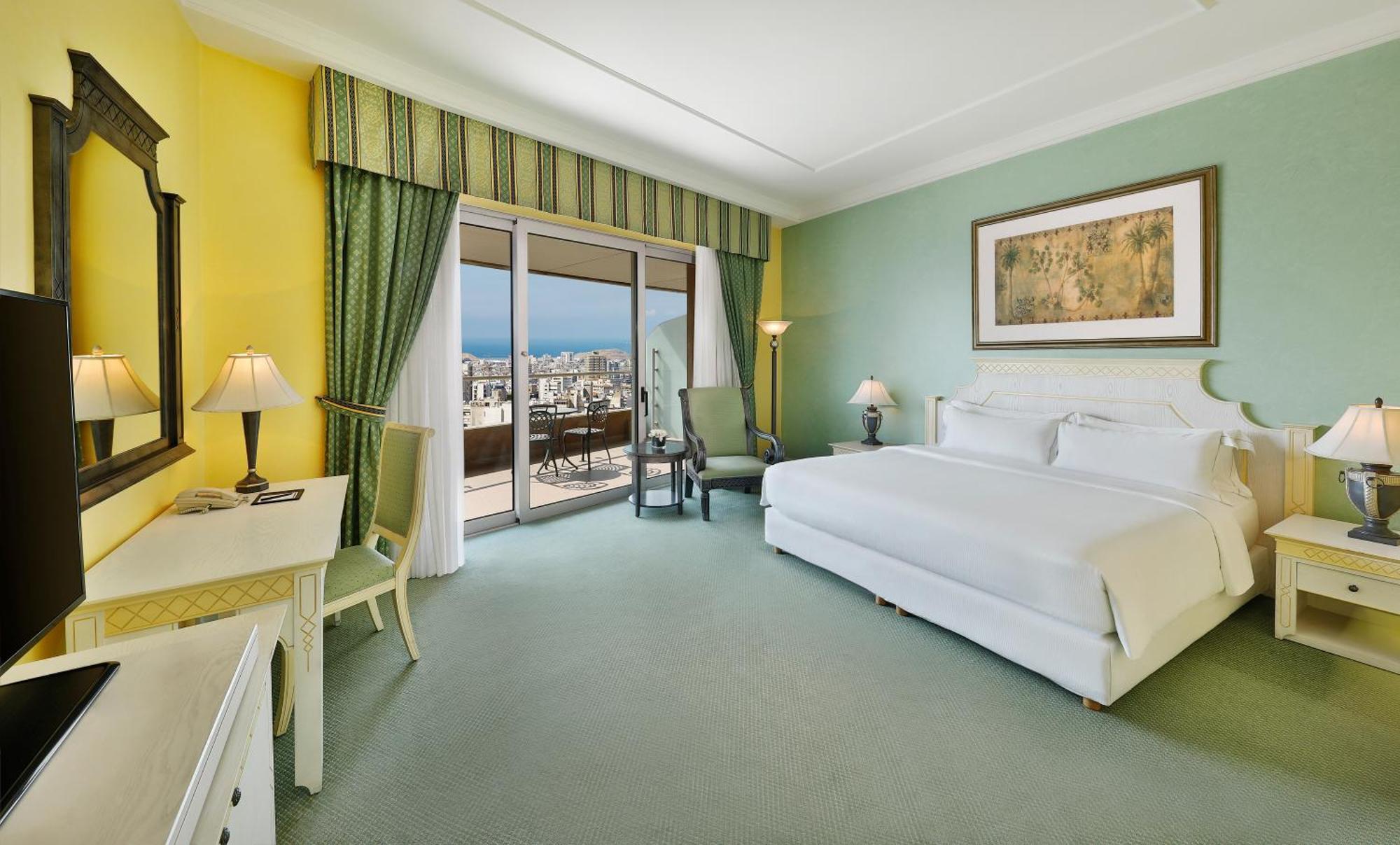 Hotel Al Habtoor Grand Bejrut Zewnętrze zdjęcie
