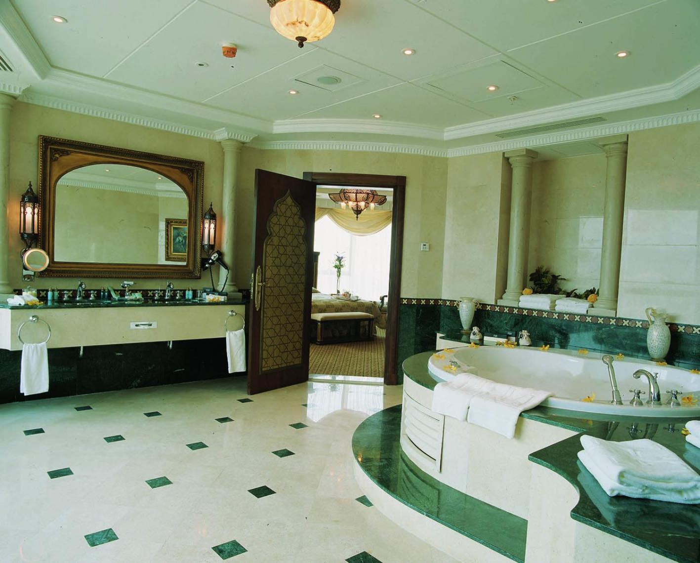 Hotel Al Habtoor Grand Bejrut Zewnętrze zdjęcie