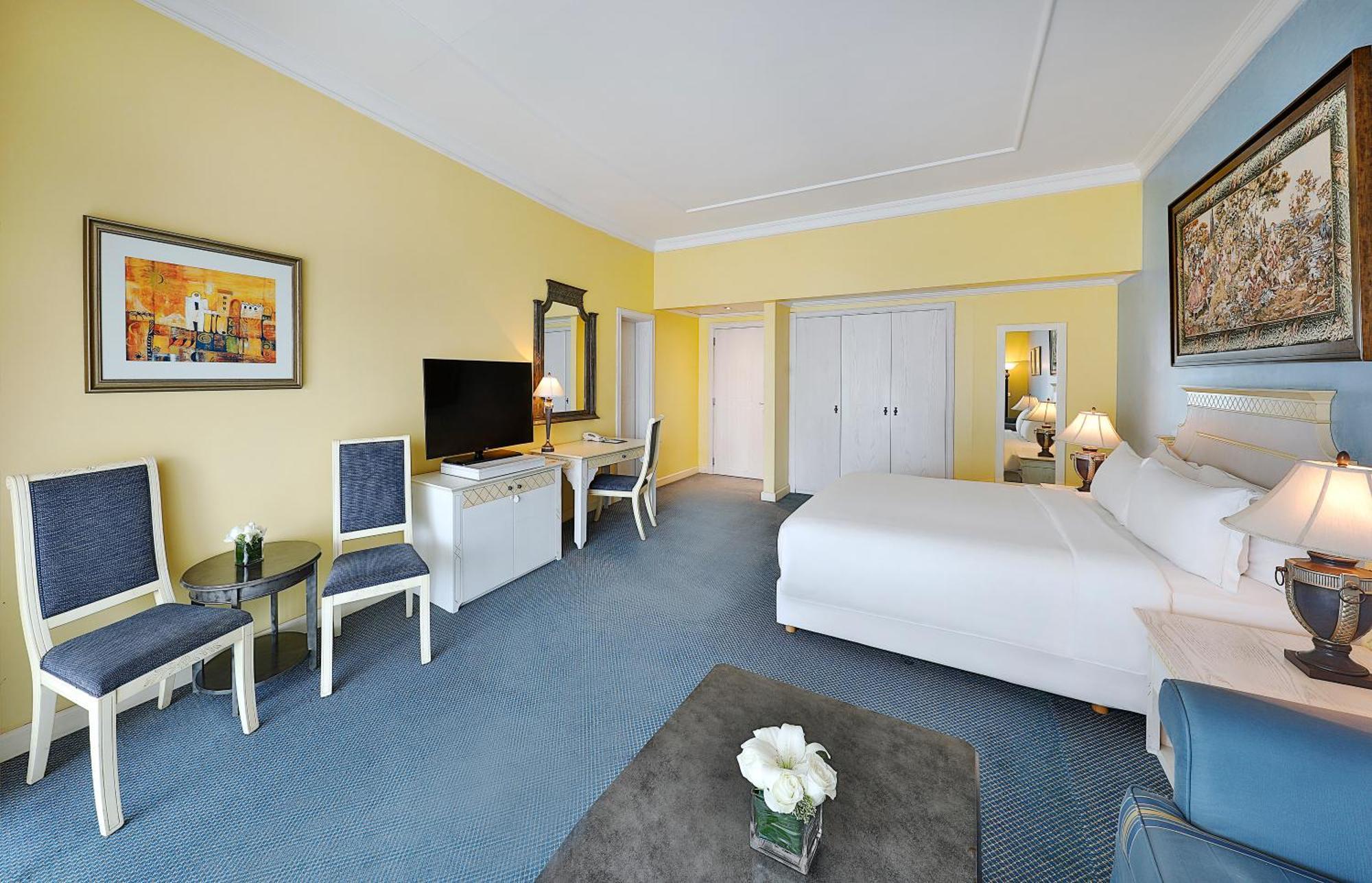 Hotel Al Habtoor Grand Bejrut Zewnętrze zdjęcie