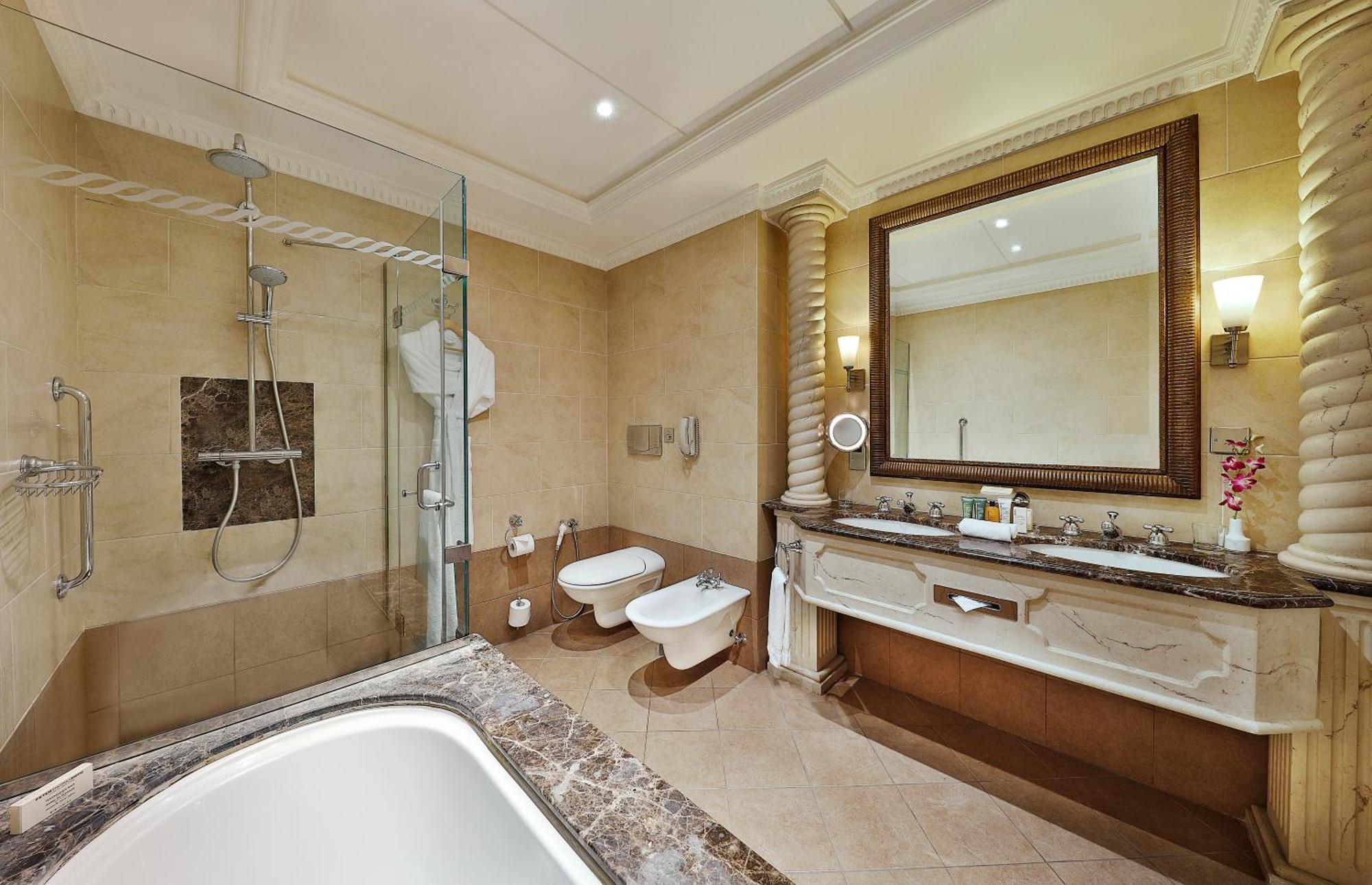 Hotel Al Habtoor Grand Bejrut Zewnętrze zdjęcie
