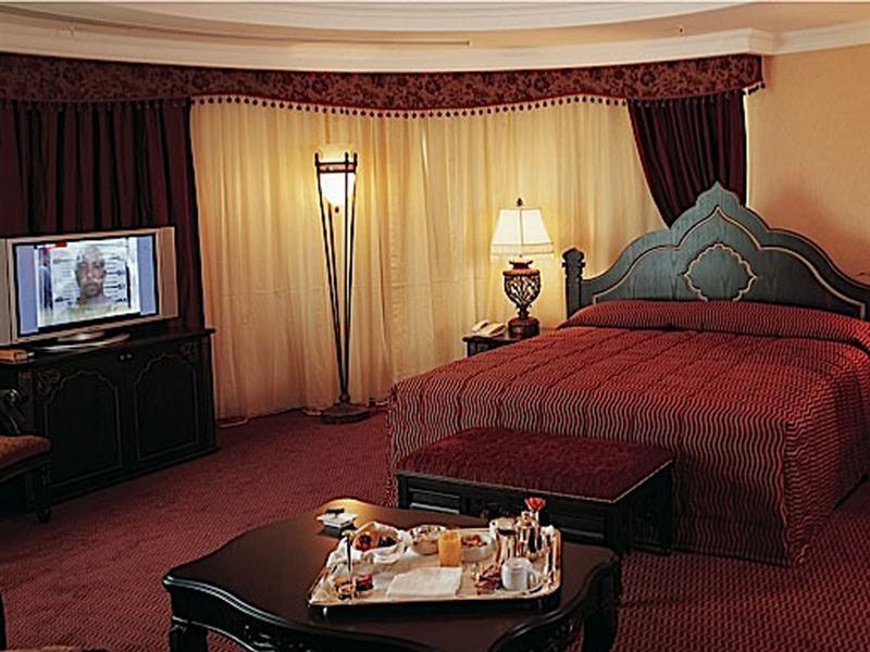 Hotel Al Habtoor Grand Bejrut Zewnętrze zdjęcie